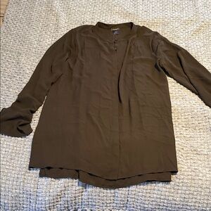 Ann Taylor Black Button-Front Lightweight Blouse